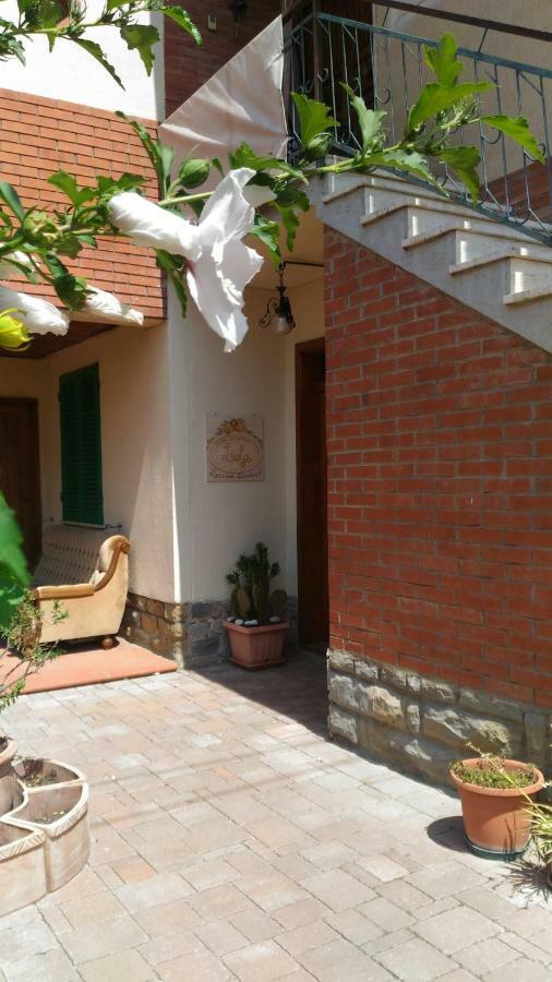 Locazione Turistica Casa Vacanza Lola คาสติญโญน ฟิโอเรนทิโน ภายนอก รูปภาพ